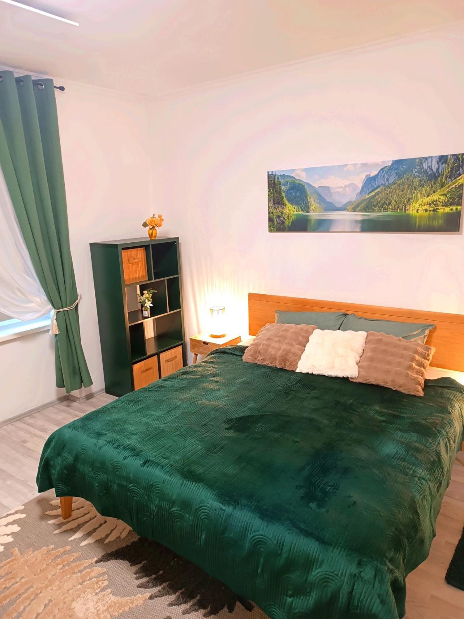 Family Apartments 2 Room'S Centre Muerzzuschlag 外观 照片